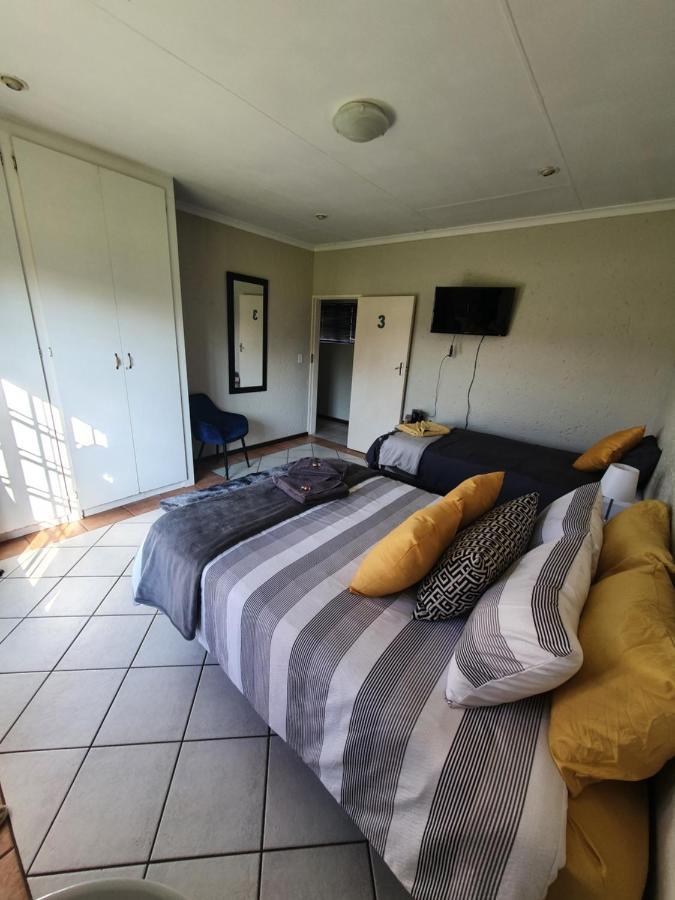 Life Tours & Accommodation Boksburg Exterior foto
